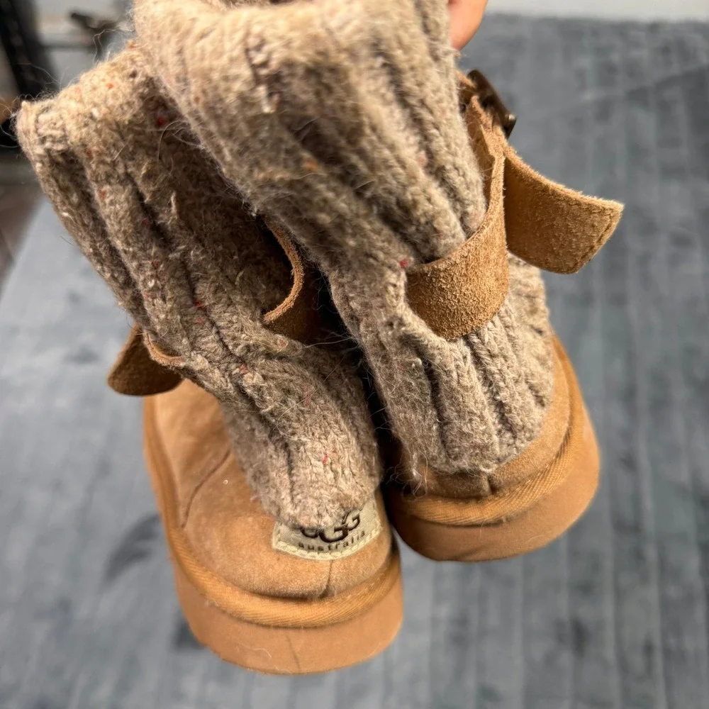 UGG Australia Lattice Cardy Chestnut Suede Knit Buckle Boots 1006811 Womens 6